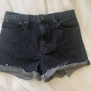 Madewell- the perfect Jean short 27